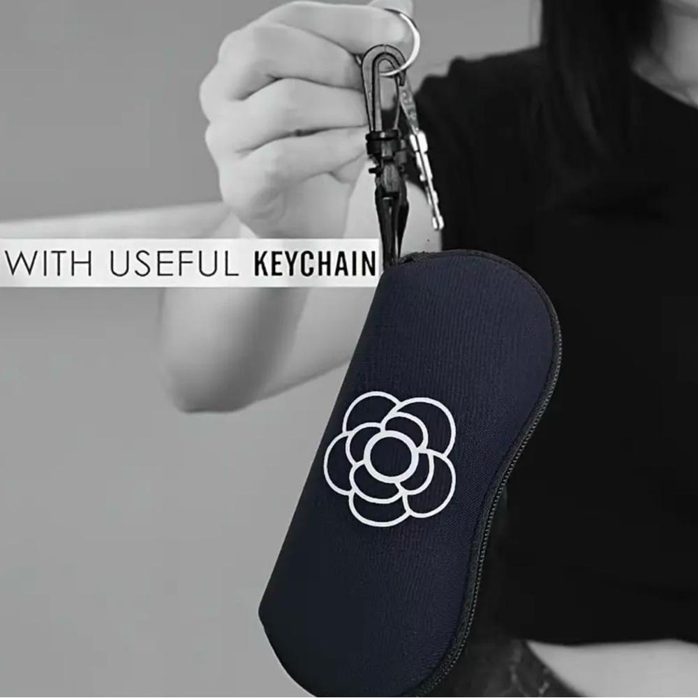 Elegant Black Glasses Case with Keychain, NEW, Camilla Flower